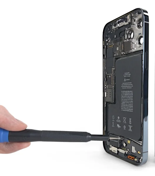 iPhone krovimo lizdo keitimas